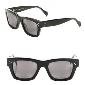 Celine classic wayfarer in black